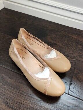 Vionic Women's Caroll Ballet Flat Tan Leather - 10010058277. Size 9.